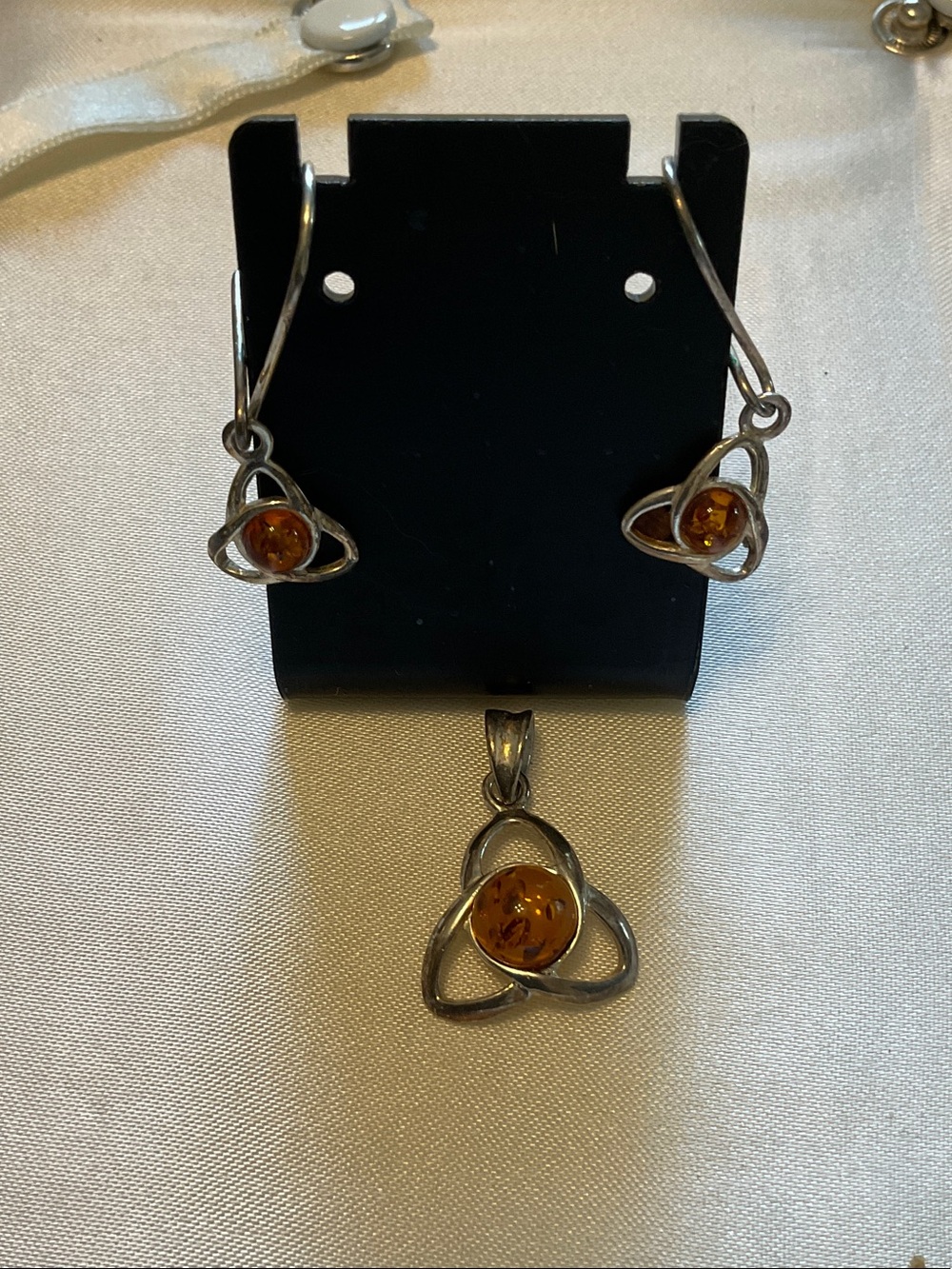 Source Unknown Sterling Silver Celtic Knot Earrings and pendant with Amber